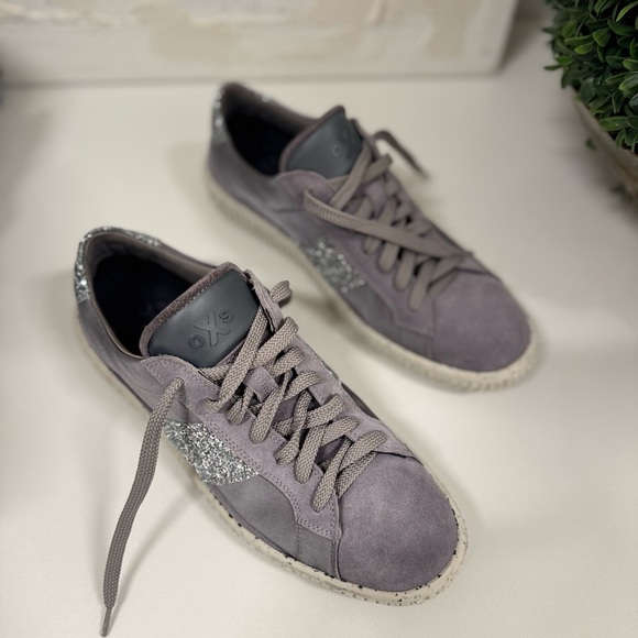 OXS Woobie Gray Silver Satin Suede Glitter Women's Sneaker 9.5 - Picture 4 of 13